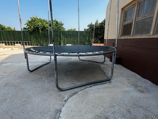 Cama elástica exterior