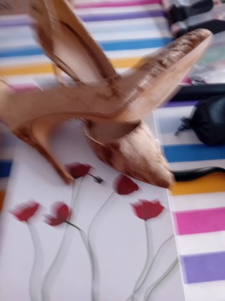 Zapatos de tacón Mango dorados