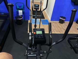 Elíptica Profesional ZIPPORO