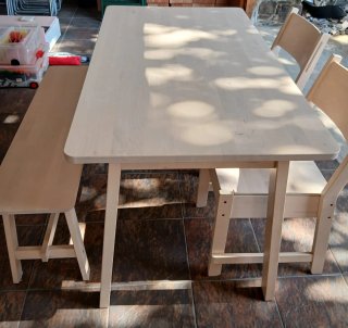 Mesa Cocina + 2 Sillas + Banco