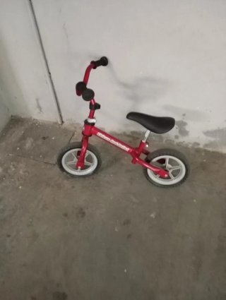 Bici correpasillos roja