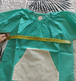 Bata escolar verde talla 2