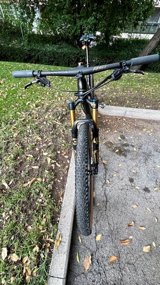 TREK TOP FUEL 9 XX1 AXS FACTORY RACING.