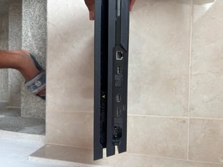 PS4 1TB + 3 Juegos