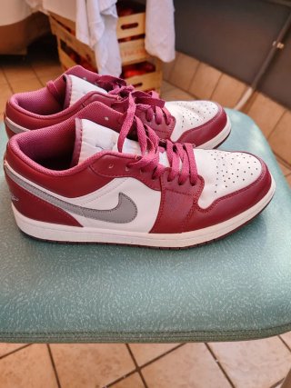 Air Jordan 1 Low Bordeaux/Bianco Tg 43
