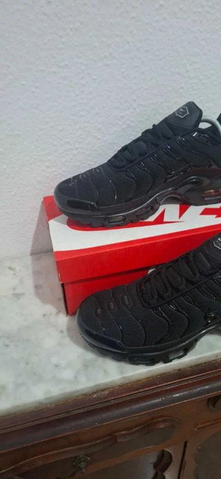 Nike Air Max Plus TN Negras