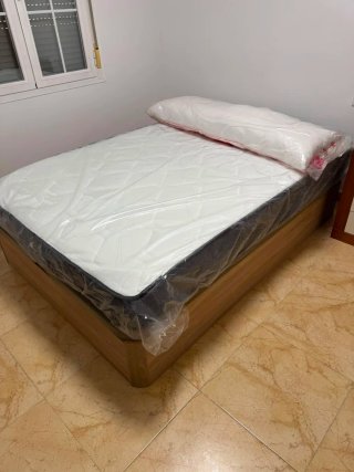 Canapè ribaltabili in legno e tessuto