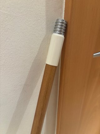 Palo escoba Zara Home madera