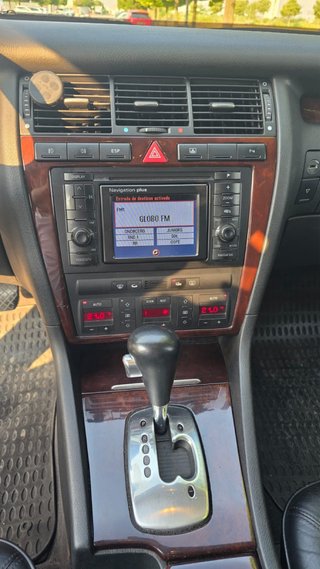 Audi A8 2002