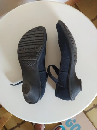Zapatos negros B&W con tira