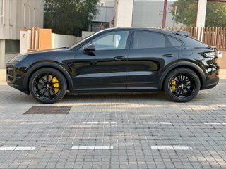 Porsche Cayenne Coupé Turbo E-Hybrid