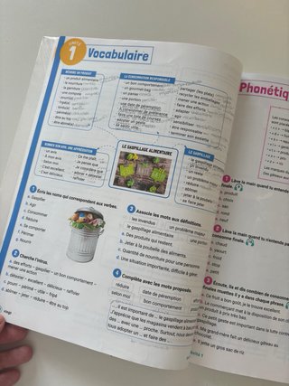 ISBN 978-841-433573-4 J’aime 4