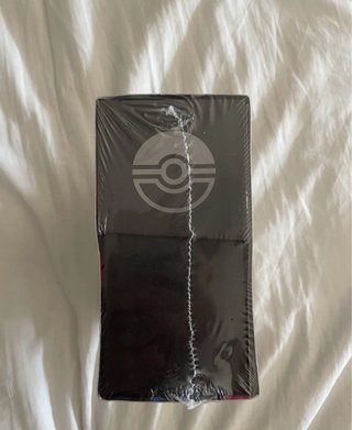 ETB Pokémon Megaevolución Oscuridad Absoluta
