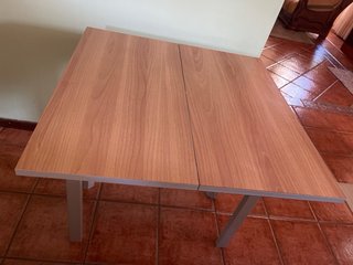 Mesa plegable madera y metal