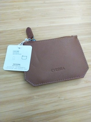 Cartera CYEDRA de piel marrón