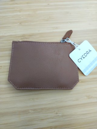 Cartera CYEDRA de piel marrón
