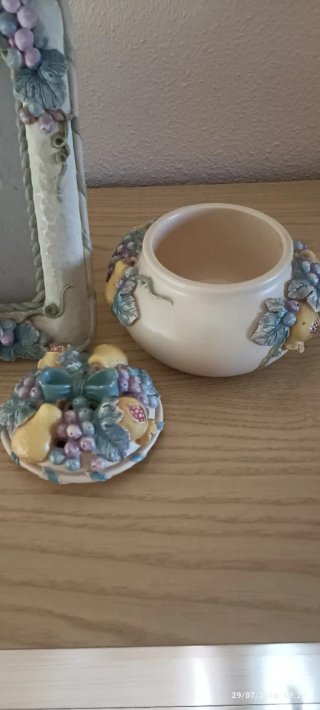Conjunto Portafotos y Joyero