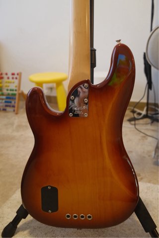 Fender Precision Bass American Elite