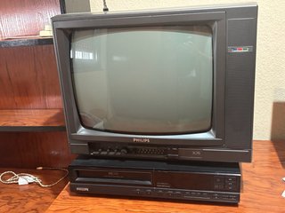 Televisor Philips 30 + Vídeo VHS