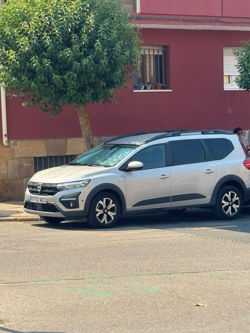 Dacia Jogger 2022 - foto 1