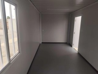 Caseta metálica prefabricada 6 x 2,40m