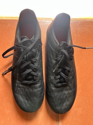 Botas de fútbol Nike Tiempo piel negras/rojas