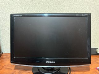 Samsung SyncMaster 933HD Monitor TV 19