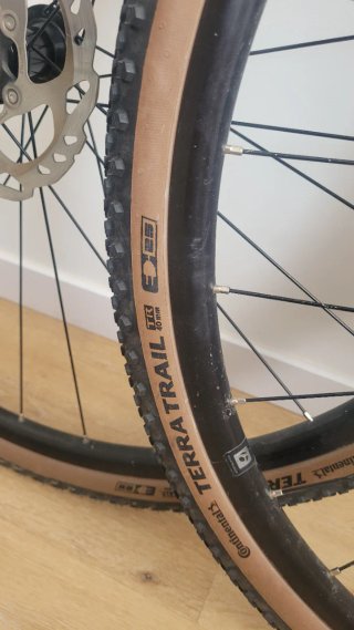 Ruedas Bontrager Gravel 700x40 + Cassette y discos
