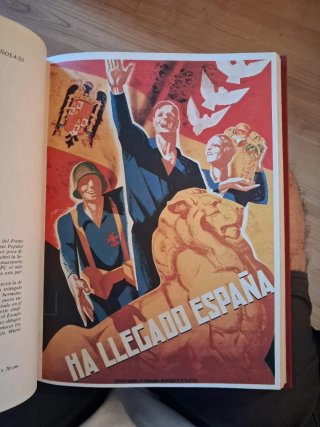 Libro Carteles de la guerra civil española.Urbión