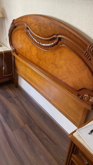 Cabecero de madera para cama de matrimonio