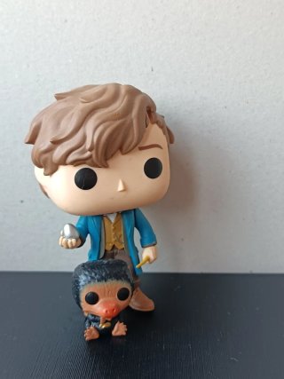 Newt Scamander y Niffler Funko Pop Harry Potter