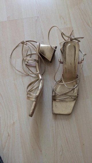Sandalias doradas Latouche Talla 39