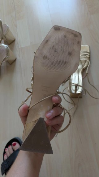 Sandalias doradas Latouche Talla 39