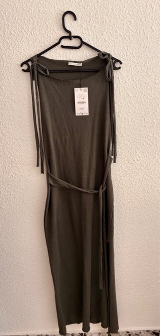 Vestido Zara verde gris con cinturón lazada