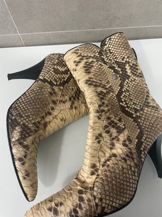 Botas Piel Serpiente Natural Beige Marrón