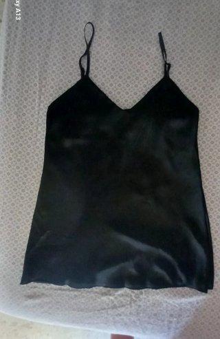 Top raso nero + gonna fantasia in regalo