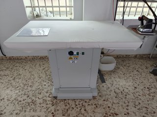 Mesa de planchado Comel MP-A