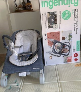 Cuna, hamaca, papelera,mosquitera, peluche y libro