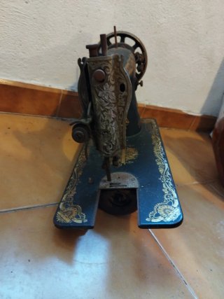 Máquina de coser Singer Esfinge