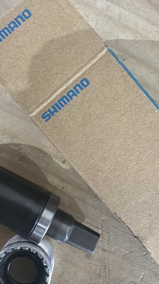 Eje Pedalier Shimano BB-UN300 BSA 122.5mm