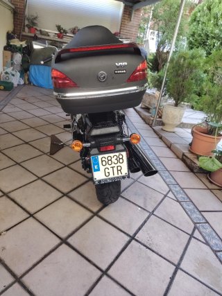 Suzuki Intruder M800 alforjas,defensas4