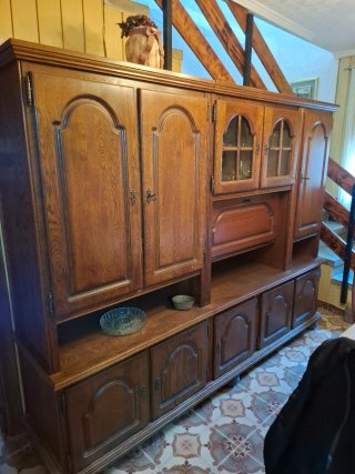 Mueble de salon, mesa y sillas