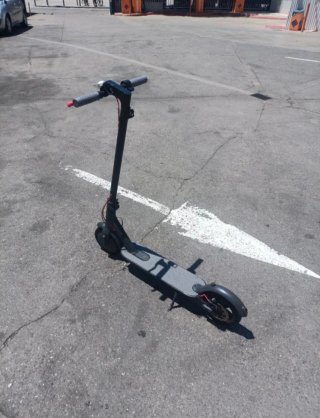 Patinete eléctrico negro/gris