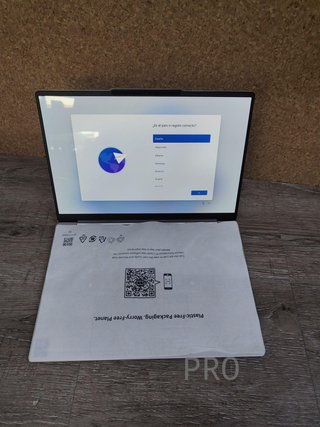 Portátil Lenovo Yoga Slim 7