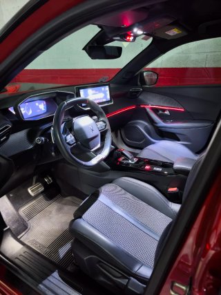 Peugeot 2008 GT 1.2 PureTech 130 EAT8