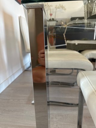 Mesa comedor cristal y 6 sillas modernas