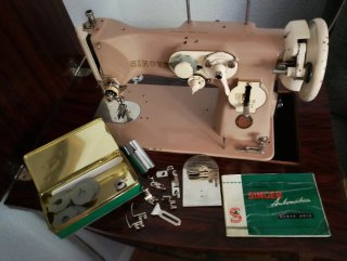 Maquina de coser SINGER