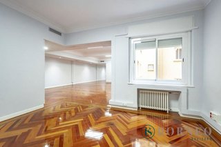 Oficina en alquiler en Almagro en Madrid