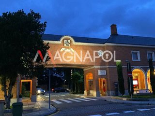 Casa adosada en alquiler en El Encinar de los Reyes en Madrid