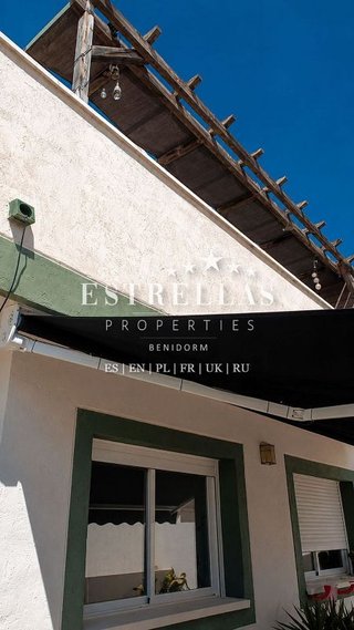 Chalet en venta en Cala de Finestrat en Finestrat